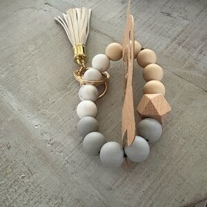 Hand Crafted Beige and Gray Key & Card Holder